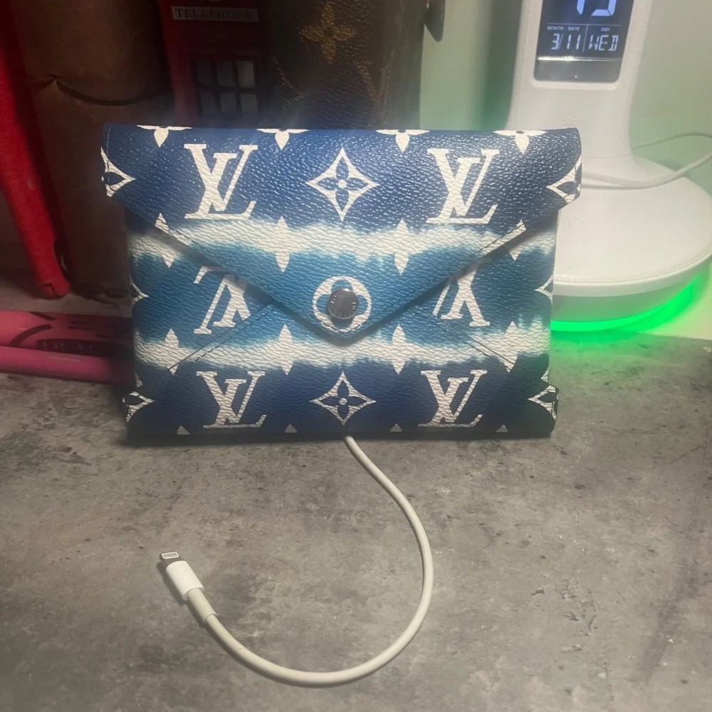 Louis Vuitton Origami  Pouch Set - Picture 3 of 5